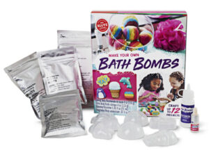 MAKE YOUR OWN BATH BOMBS