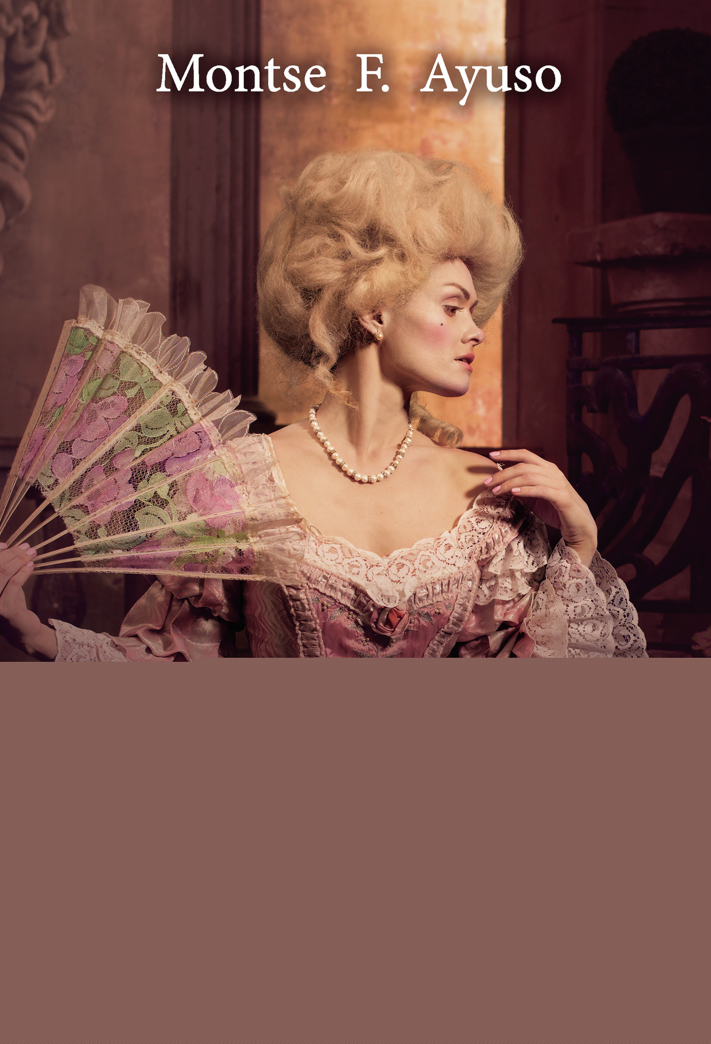 ENTRE SEDA Y GUITARRAS